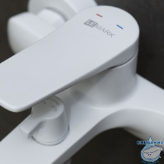 Смеситель для ванны Lemark Bronx LM3714MW (белый матовый)