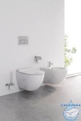 Унитаз подвесной Ravak Uni Chrome Rim X01516 с сиденьем Soft Close (микролифт) быстросъёмным