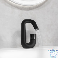 Смеситель для раковины Iddis Twist TWIBLBTi01 (черный матовый)