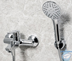 Смеситель для ванны WasserKRAFT Rhin 4401 с душевым гарнитуром (хром)