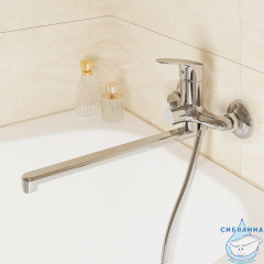 Смеситель для ванны Milardo Simp SIMSB02M10 с душевым гарнитуром (хром)