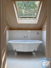 Ванна из литьевого мрамора New Line Sanitary Неона на ножках 178х88