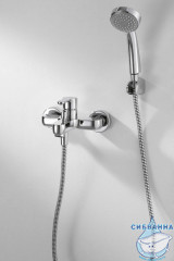 Смеситель для ванны Bravat Stream F63783C-B с душевым гарнитуром