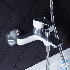 Смеситель для ванны Damixa Origin Elegance 841000000 (хром/белый)