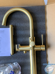 Смеситель для ванны напольный Timo Saona 2310/17Y-CR с аксессуарами (золото матовое)