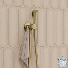 Встраиваемый смеситель с гигиеническим душем, матовое золото, IDDIS, 005MGR0i08