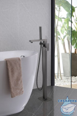 Смеситель для ванны напольный ABBER Daheim AF8215NG (никель)