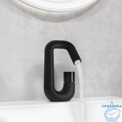 Смеситель для раковины Iddis Twist TWIBLBTi01 (черный матовый)