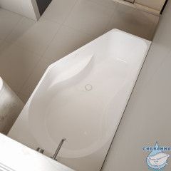 Акриловая ванна ABBER AB9505 R белая