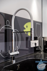 Смеситель для кухни Omoikiri Kanto 4994015 (хром/белый)