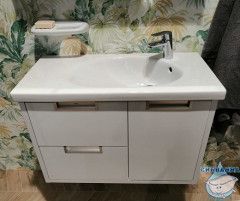 Тумба подвесная Roca Etna 80 см (2 ящика и 1 дверка) 857301806 с раковиной Roca 80 см белый глянец