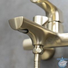 Смеситель для ванны Lemark Ursus LM7214BG с душевым гарнитуром (брашированное золото)