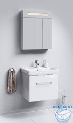 Шкаф-зеркало с подсветкой Aqwella Classic Нео 60 белый глянец