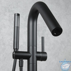Смеситель для ванны напольный Calypso CS8 CS81003-6 с душевым гарнитуром (черный матовый)