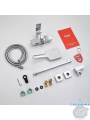 Смеситель для ванны Raglo R01.22 с душевым гарнитуром (хром)